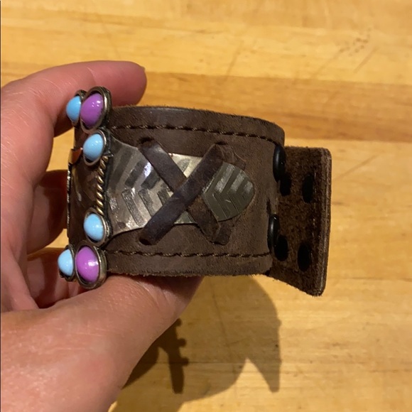 Leather bracelet - Picture 2 of 5